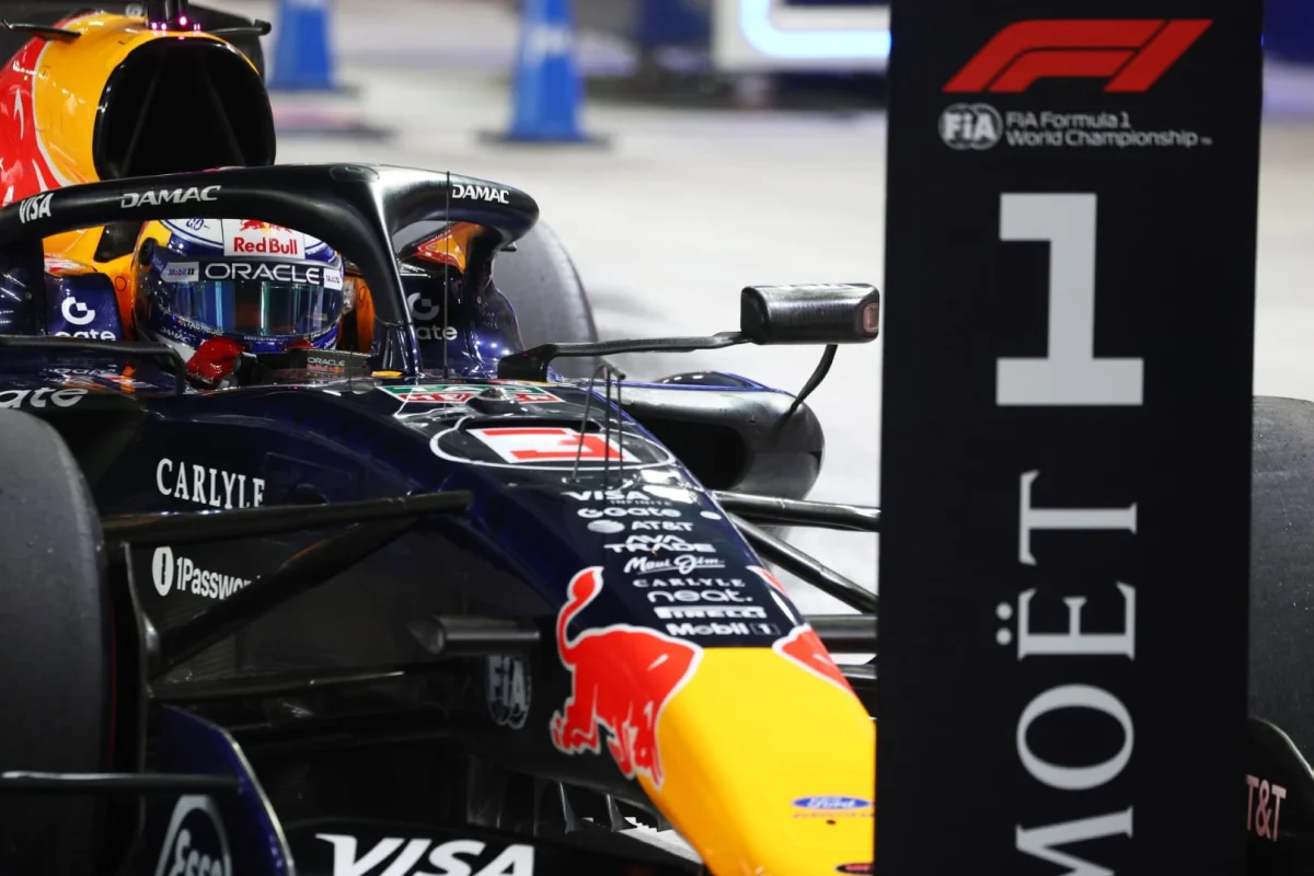 Verstappen beats Ferraris to Singapore GP pole