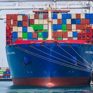 Trans-Pacific Container Rates Shift: Sign of Softening in West Coast Pricing