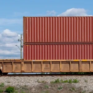 Radiant Logistics Expands Bi-Modal Brokerage with Whitacre Acquisition