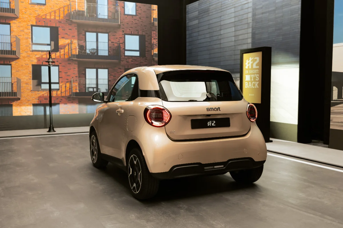 La mini-citadine est propulsée par un unique bloc électrique de 82 ch.