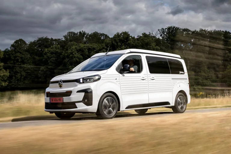 Prix, dimensions, essai : retrouvez notre avis sur le van Citroën Holidays 2026.
