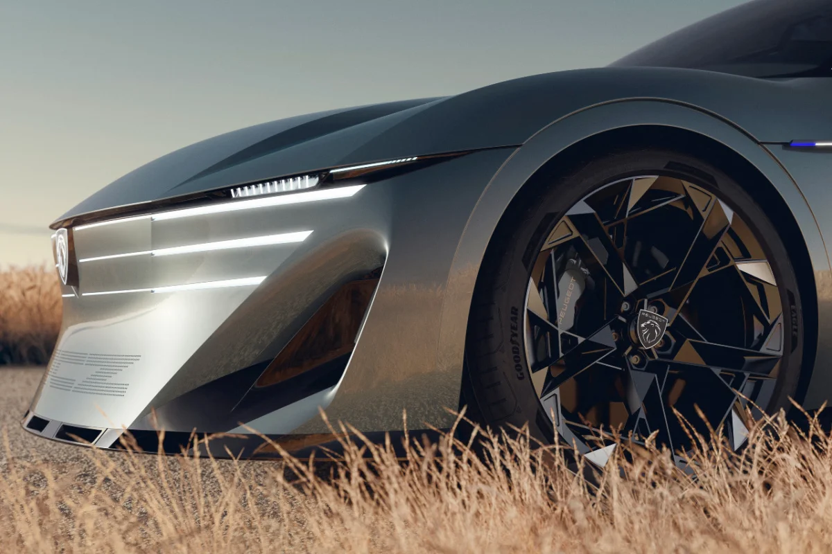 Ce revival du coupé RCZ embarque toutes les dernières technologies de la marque au lion.
