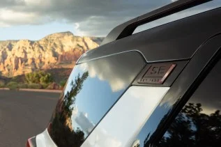 NissanPathfinderR53SpecialEdition40thAnniv 13